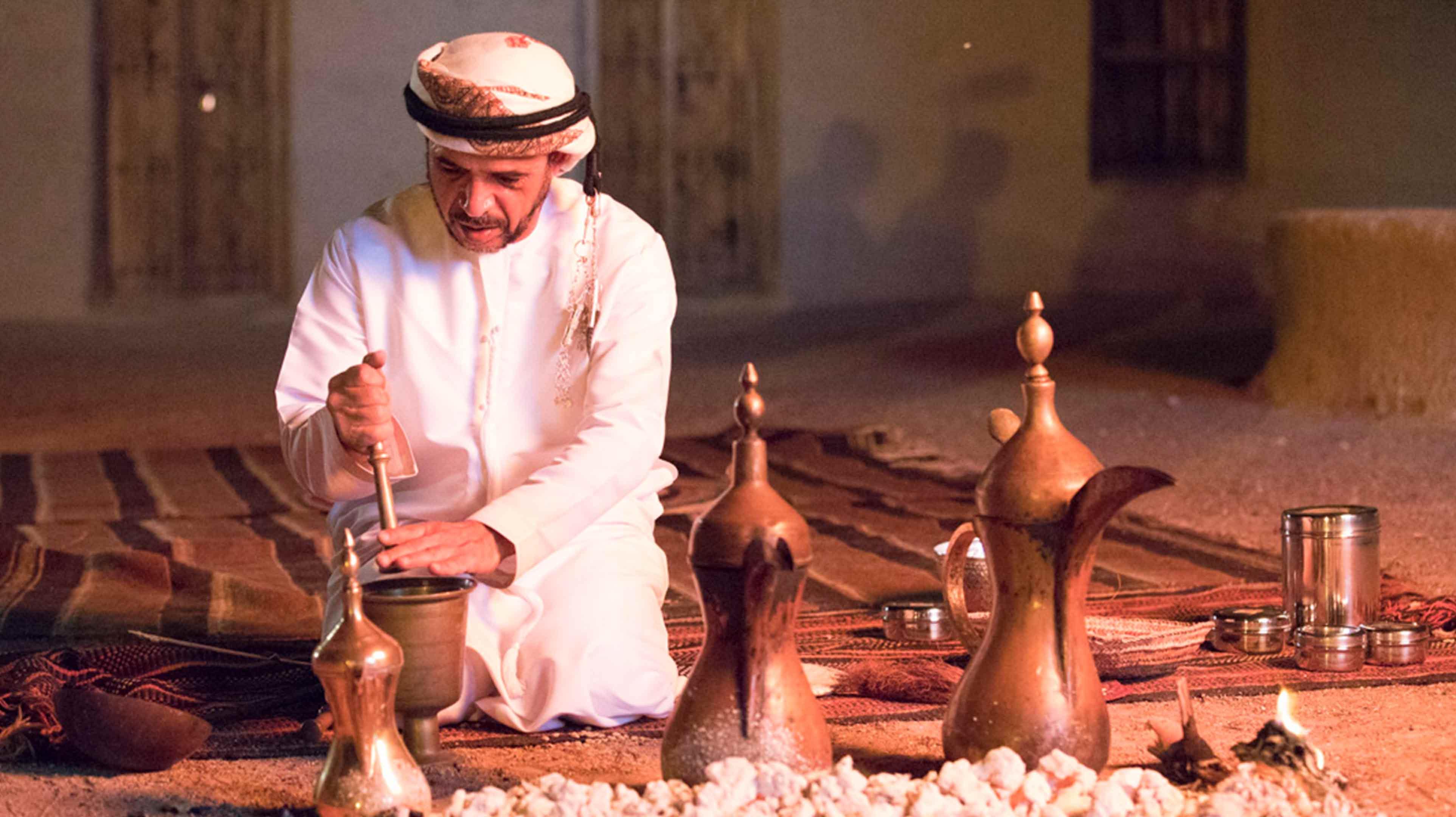 Coffee and dates | Experience Abu Dhabi