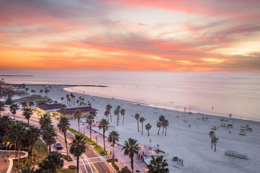 Clearwater-Beach-at-Sunset_shutterstock_1314556250_900x600