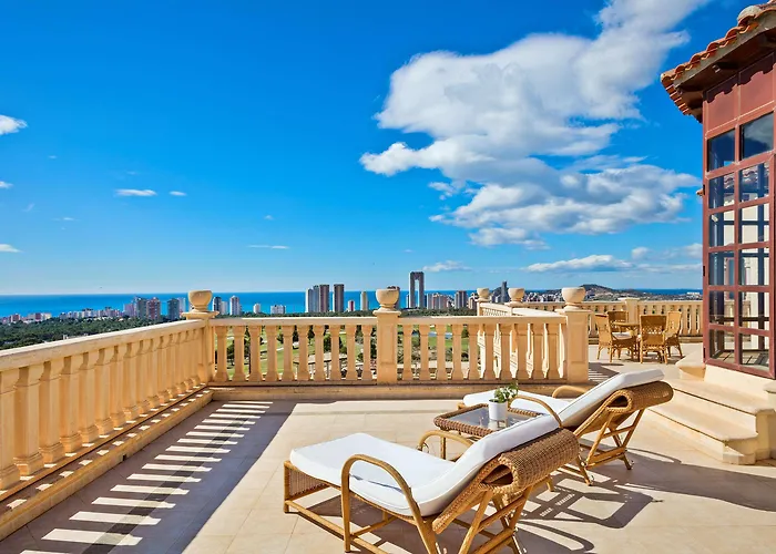 Explore the Finest Selection of 4 5 Star Hotels in Benidorm