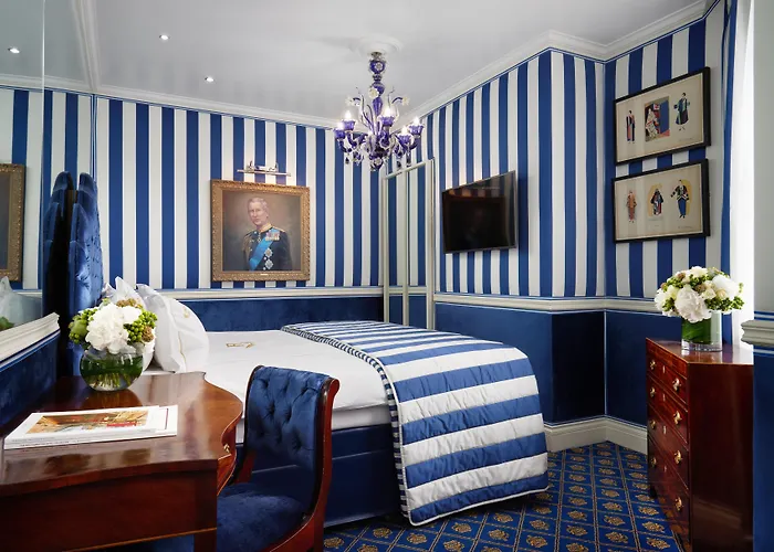 Best Hotels Near Victoria Station in London