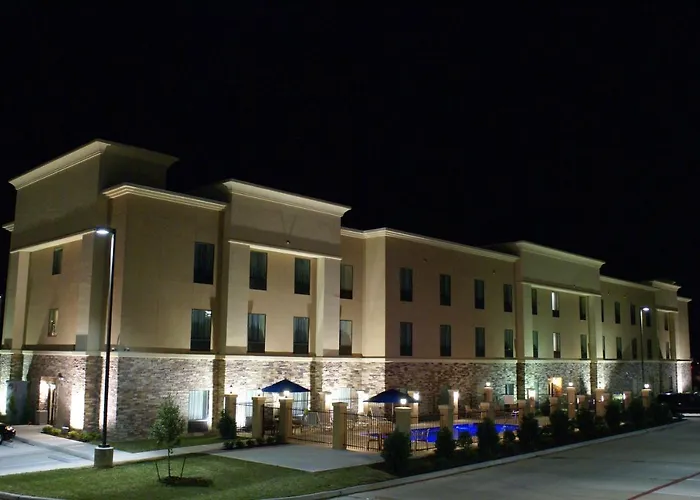 Discover the Best Hotels Close to Kentucky Exposition Center
