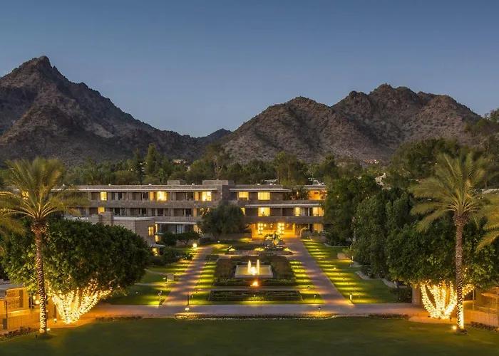 Explore Top Picks: Best Hotels in Phoenix