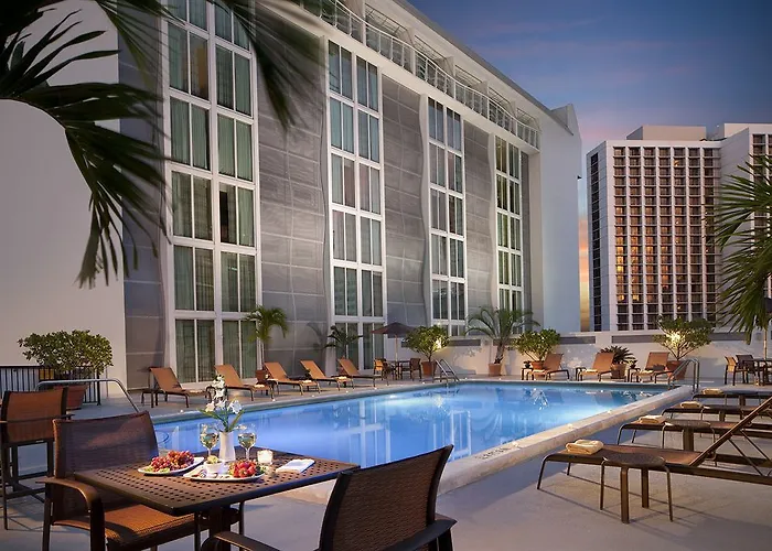 Explore Premier Hotels Near Miami Convention Center for Your Stay